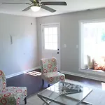 The Orange Door-Sleeps 10