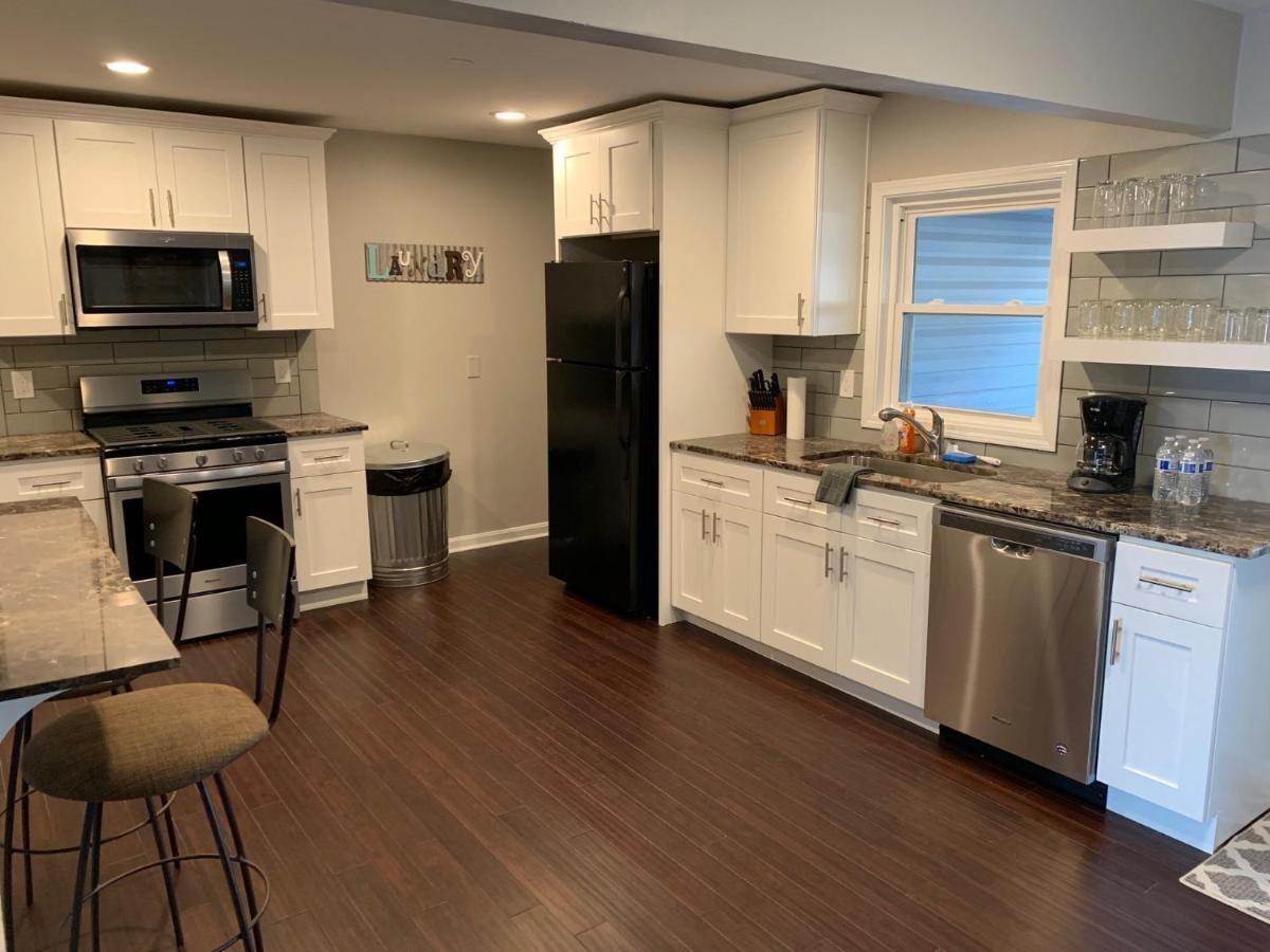 Holiday home The Orange Door-sleeps 10 Louisville